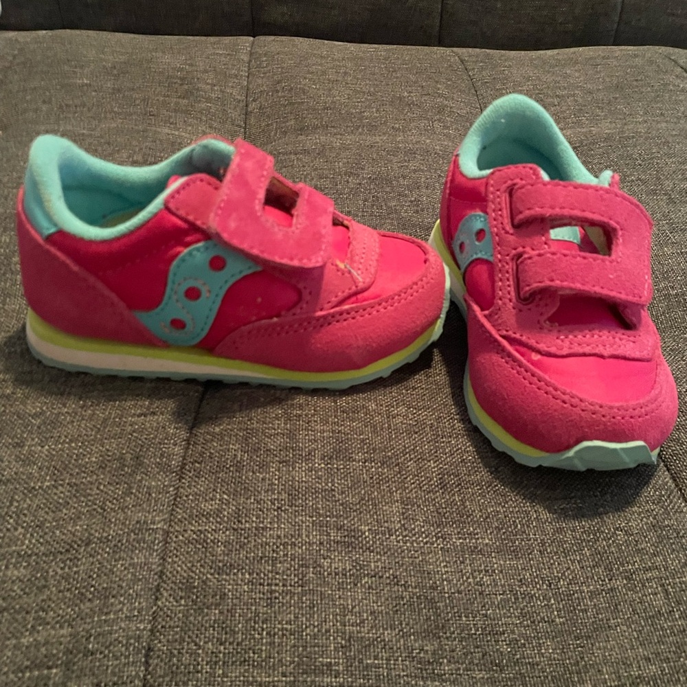 SAUCONY  TODDLER HOOK & LOOP SNEAKER 💖